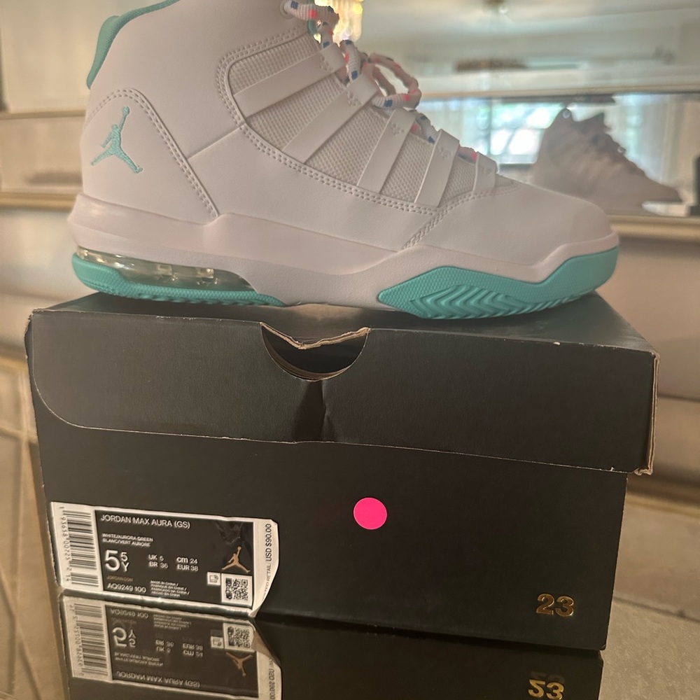 Jordan White and Green Sneakers Iconic Design